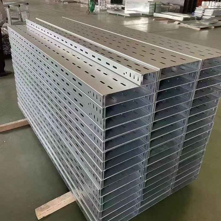 電纜橋架：現(xiàn)代建筑中的“隱形脈絡守護者”